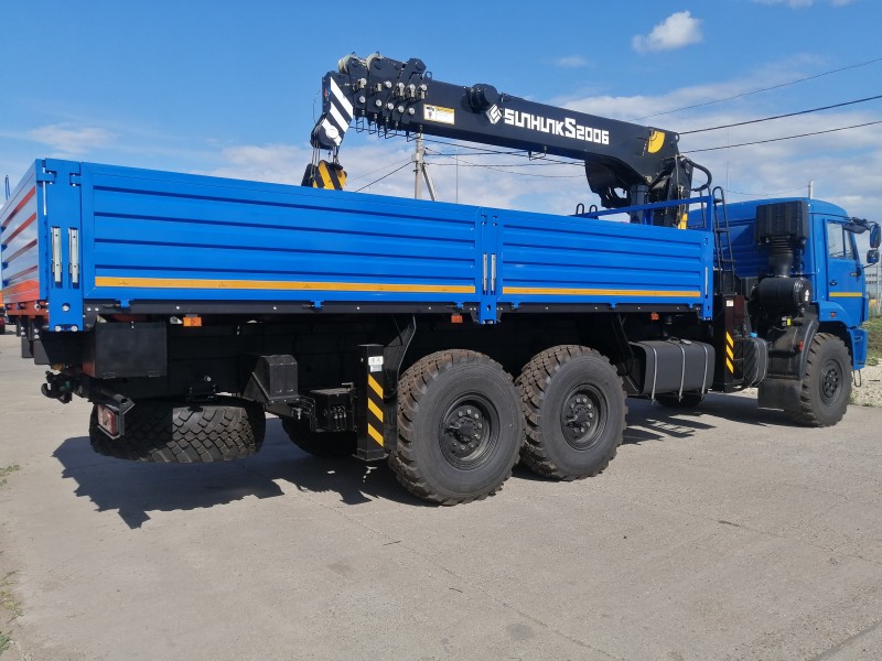 Автомобиль бортовой 438240-02 на шасси КАМАЗ 43118-73094-50 с КМУ SUNHUNK 2006